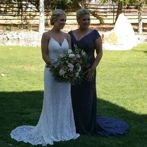 Meet your Posher, Deedee